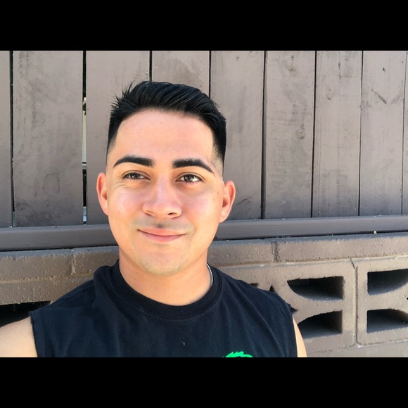 Meet your Posher, Nick - Picture 3 of 5